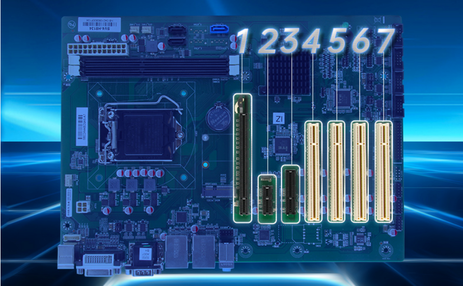 7個擴展槽分別為1個PCIex16插槽，1個PCIex4插槽，1個PCIex1插槽以及4個PCI插槽。