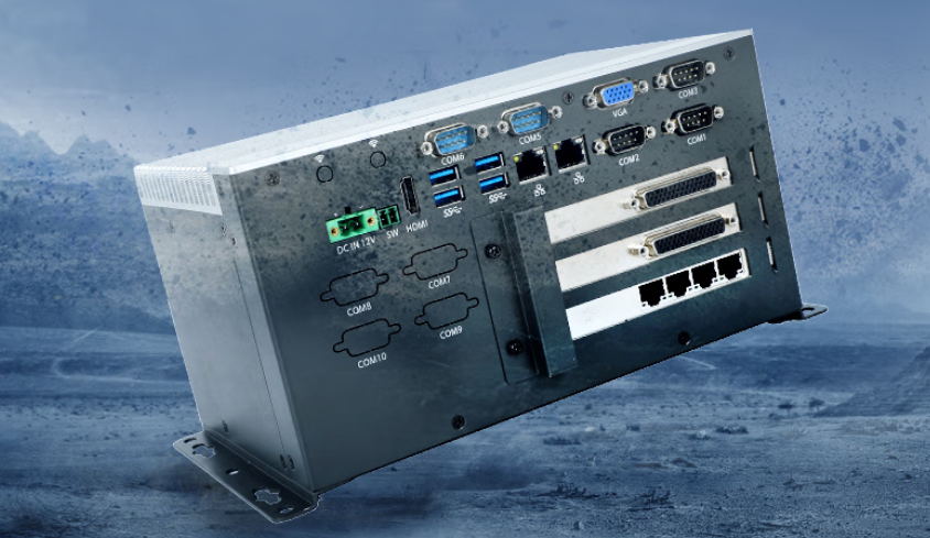 這款無風(fēng)扇工控機機箱尺寸為270.2*155.5*131.5mm帶支架（寬*深*高），約重3kg。機身輕小，便于攜帶搬運。