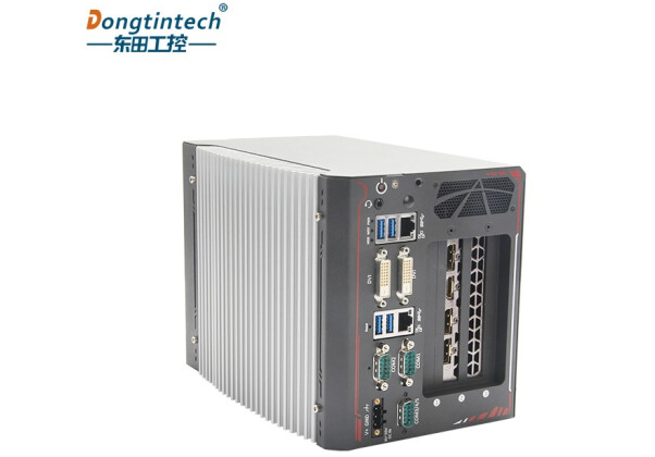 東田嵌入式無風扇工控機.png