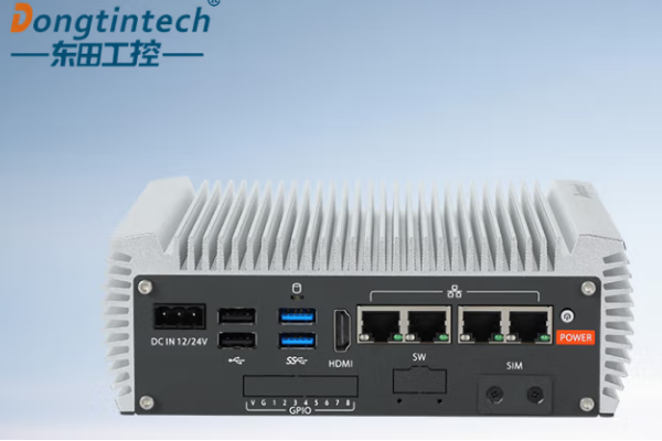 東田嵌入式工業工控機.png