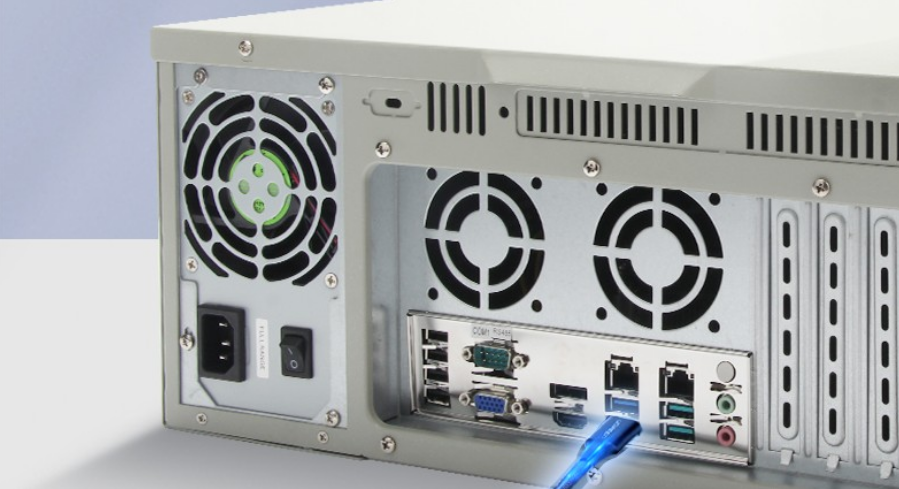 該工控機端口豐富，擴展性強，可外接多種設備，滿足客戶多種需求。